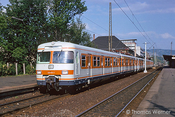 420 738 am 5. Juni 1977 in Bad Cannstatt © Thomas Werner