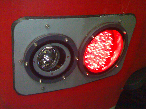 Bild: 420 316 mit LED- und Scheinwerfer-Licht [Zum schliessen des Fensters einfach hier klicken] &copy;Michael Sauer