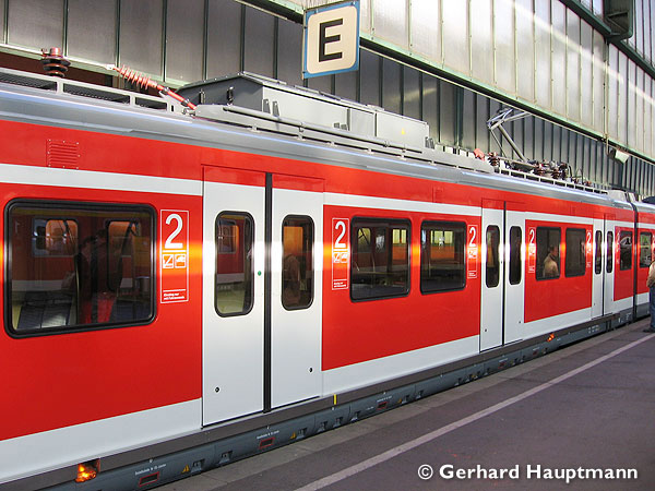 421 400-3 in der Aussenansicht [Zum schliessen des Fensters einfach hier klicken] &copy;Gerhard Hauptmann