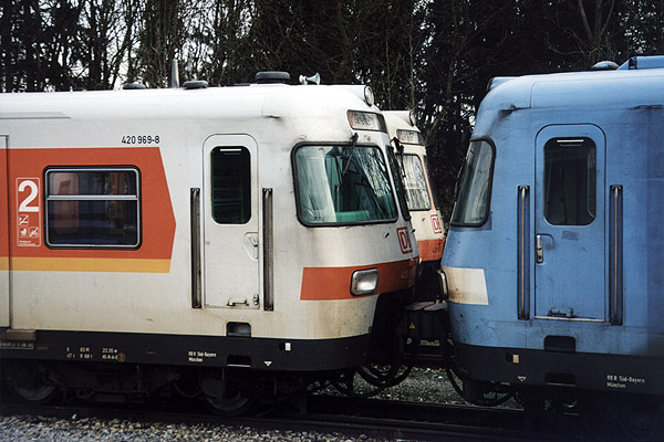 420 969-8 rechts