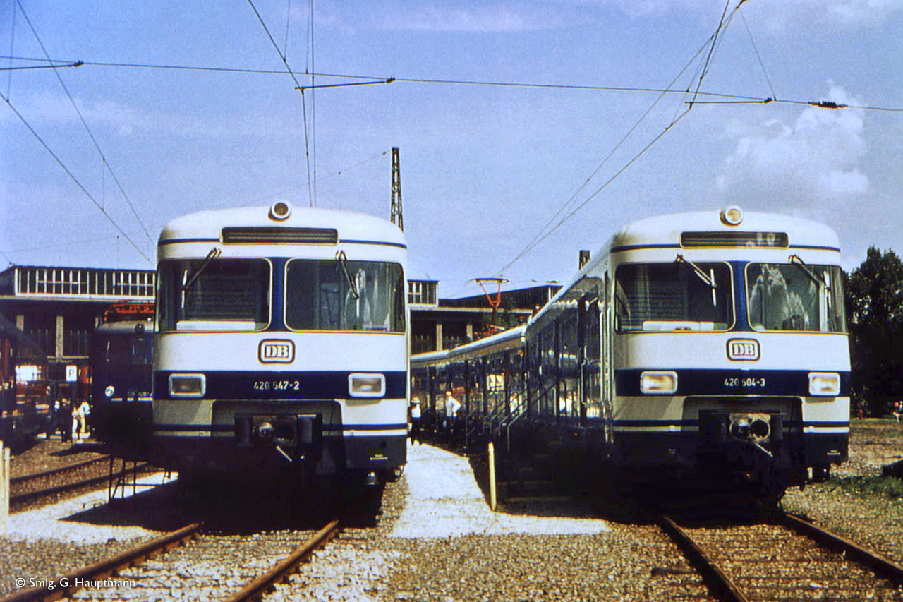 Bild: 420 547-2 (links) und 420 504-3 (rechts) © Reinhard Fuchs, Sammlung: Gerhard Hauptmann