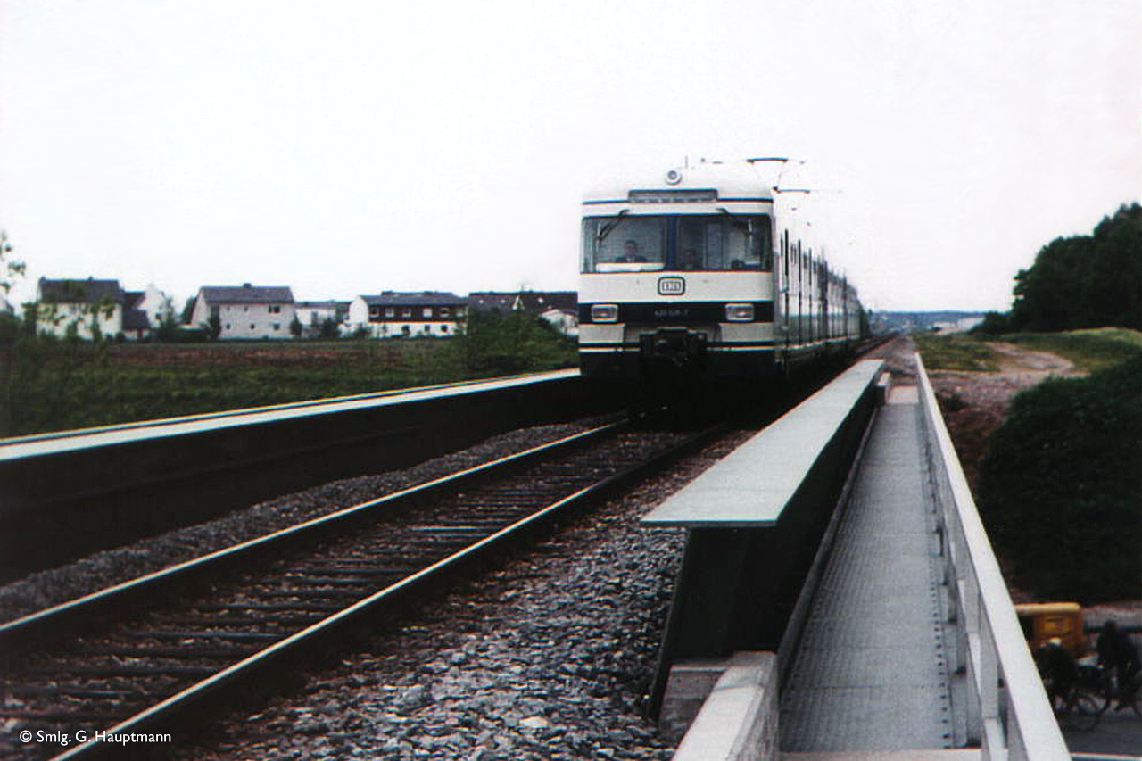 420 028-3