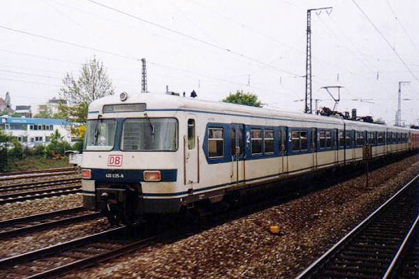 420 035-8