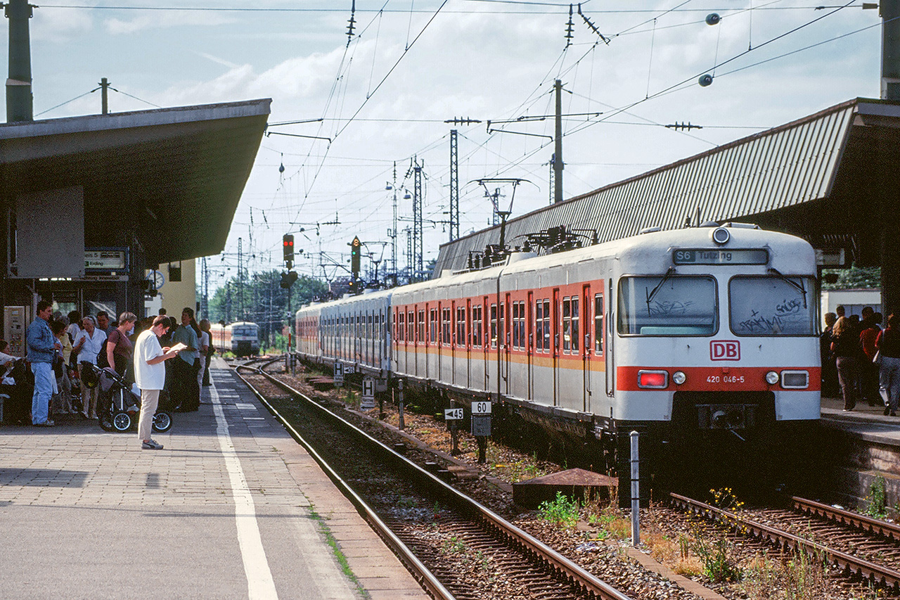 420 046-5