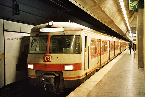 420 052-3