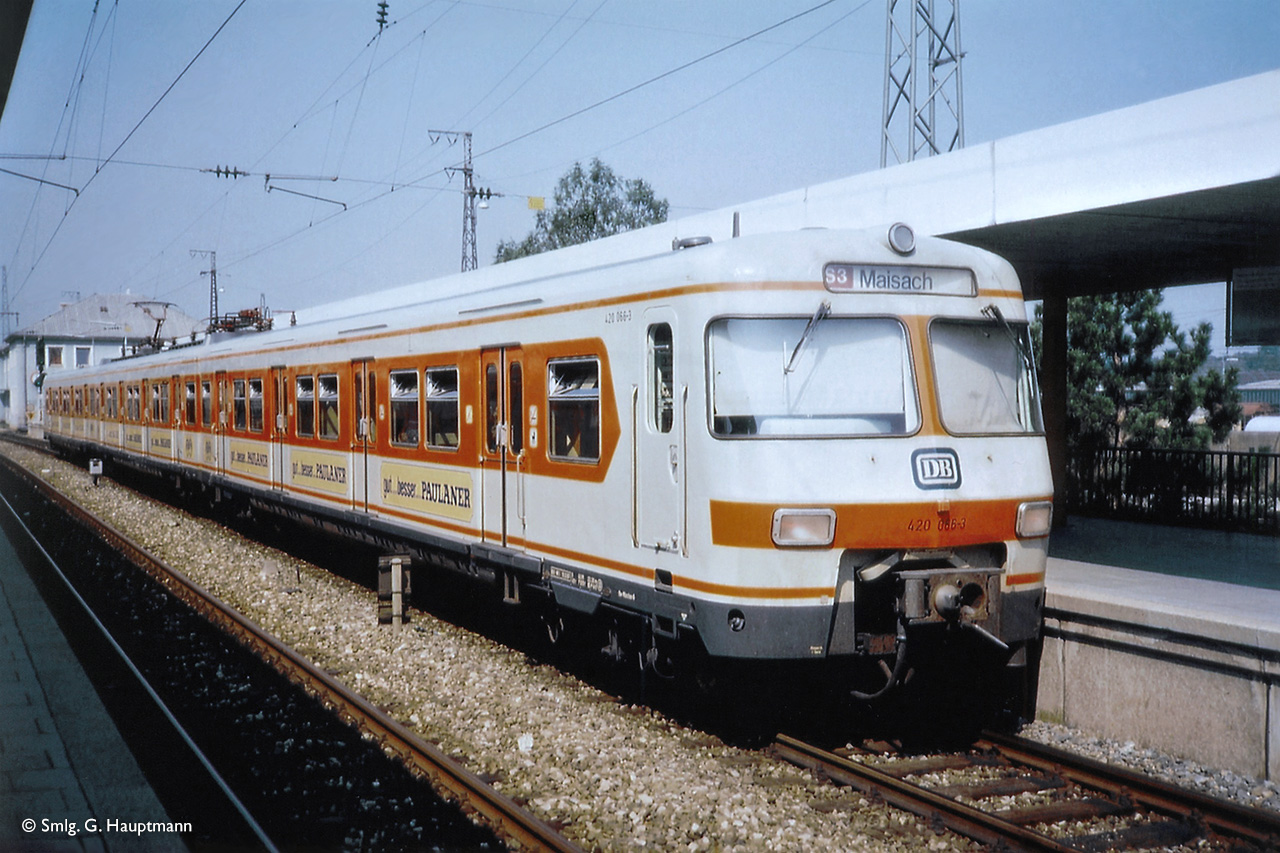 420 022-6 in kieselgrau/blau