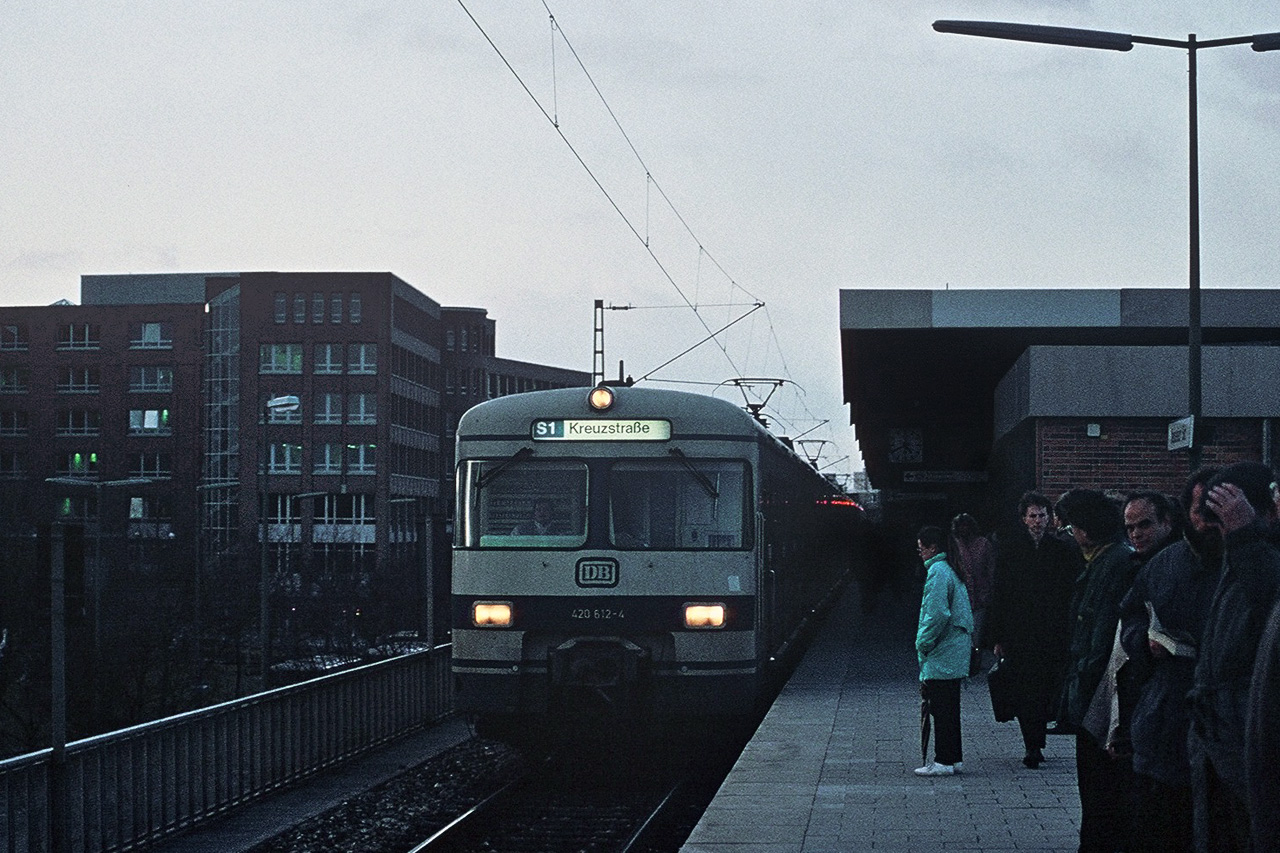 420 095-2
