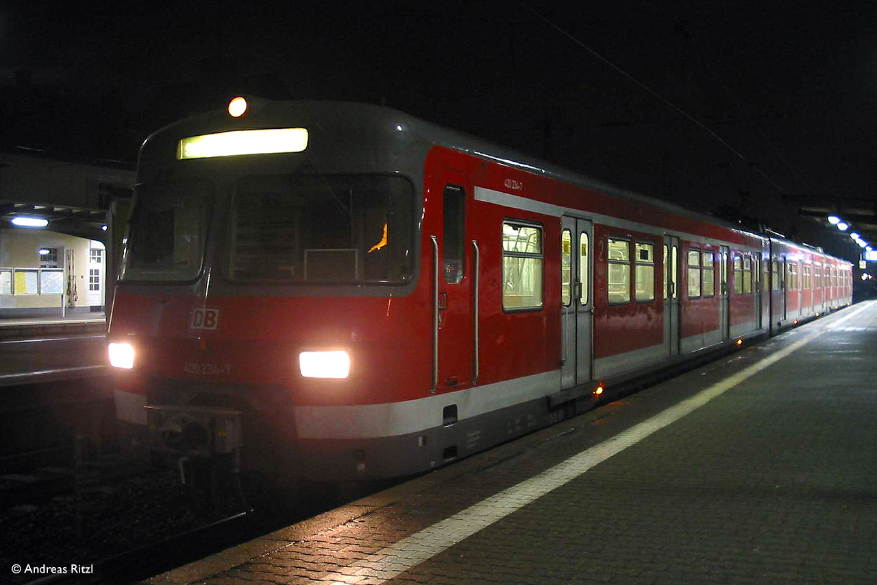 Bild: 420 234-7 sieht 'rot'