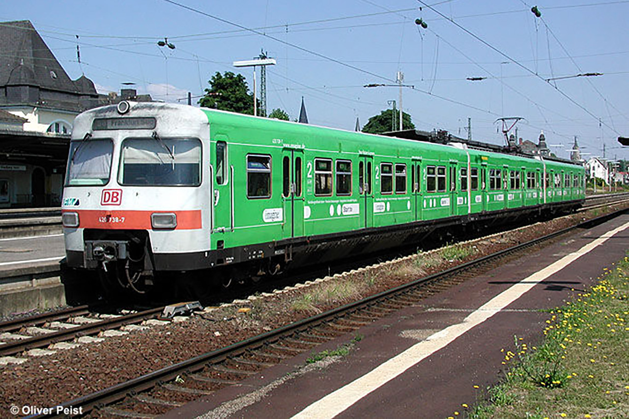 420 738-7