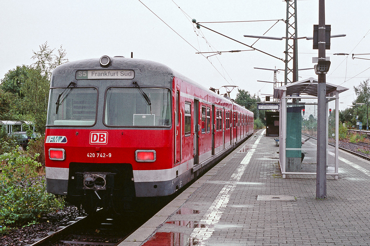 420 742-9