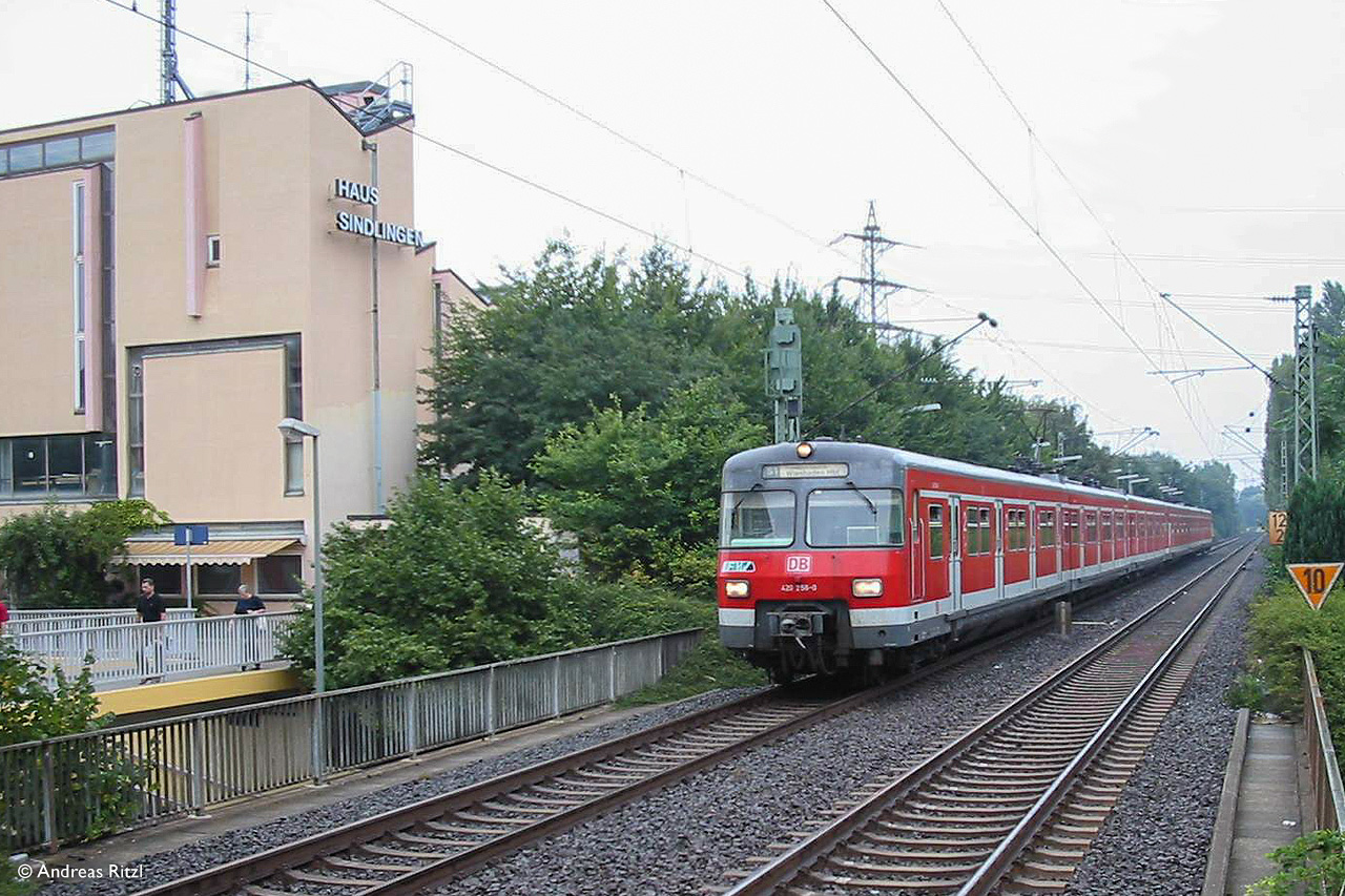 420 256-0