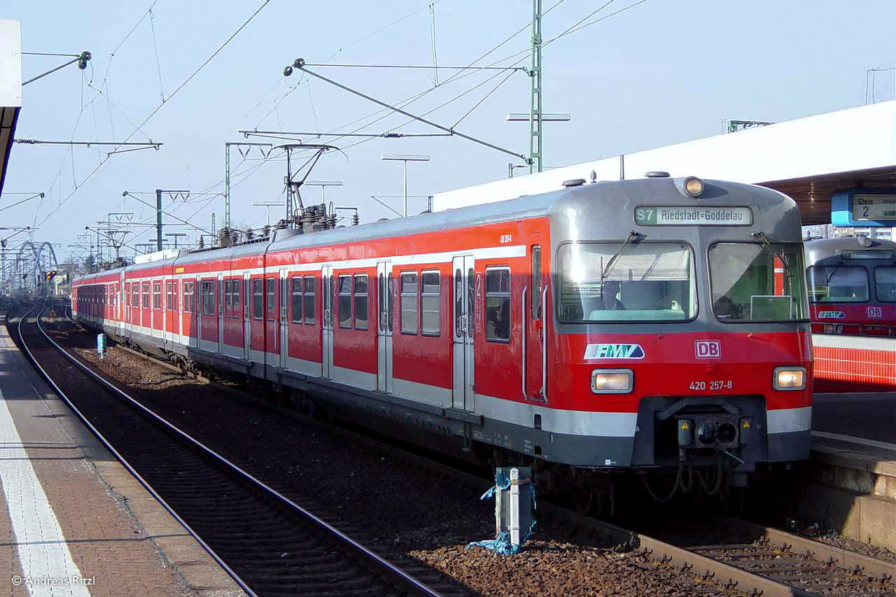 420 257-8
