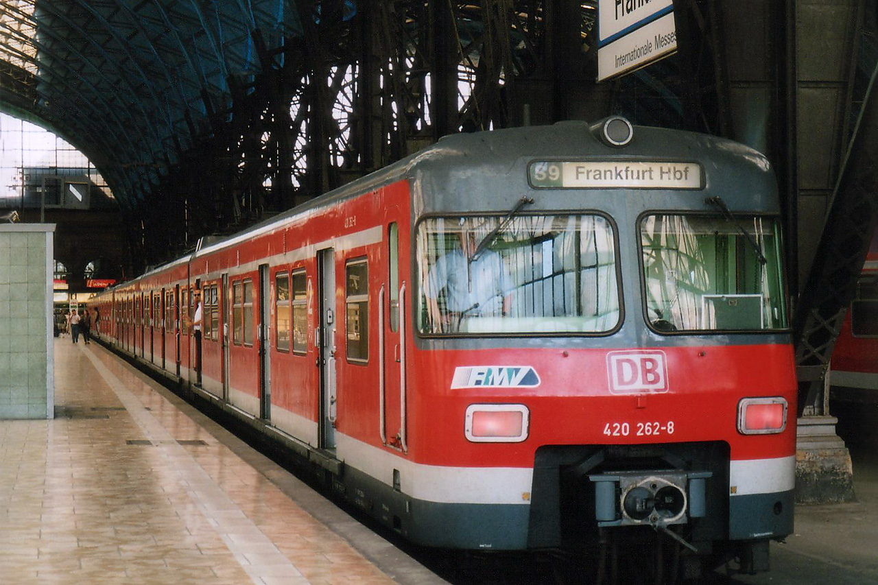 420 262-8