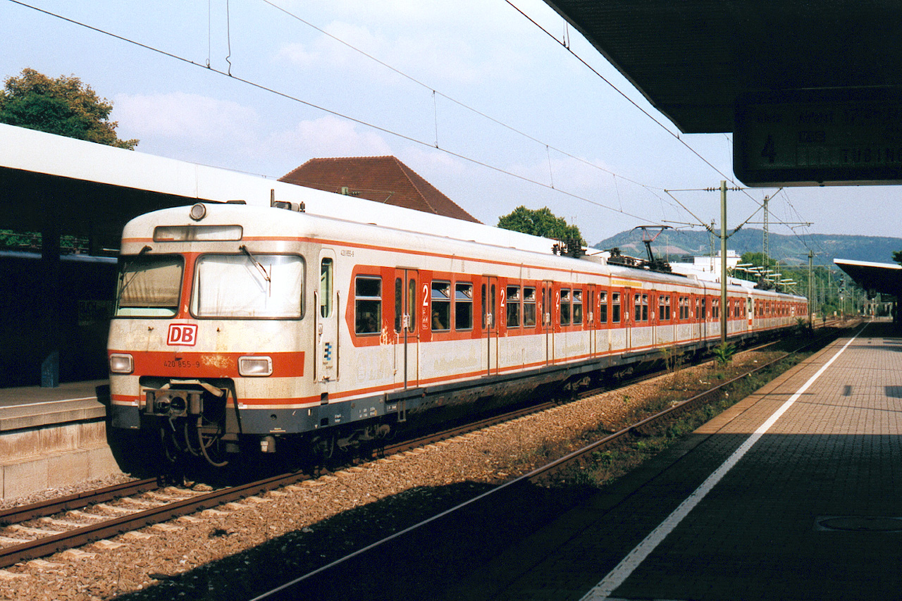 420 855-9