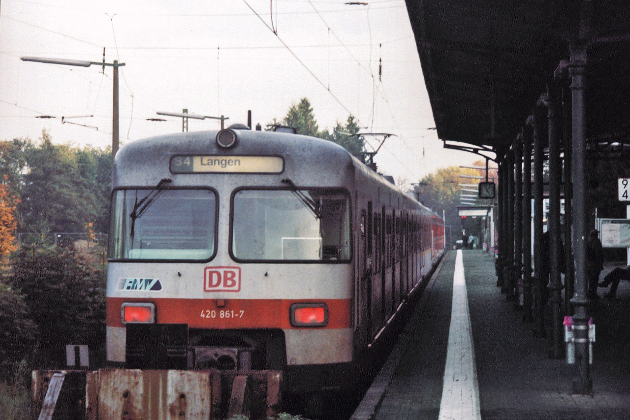 420 861-7