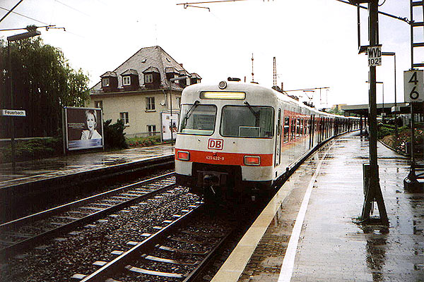 420 422-8
