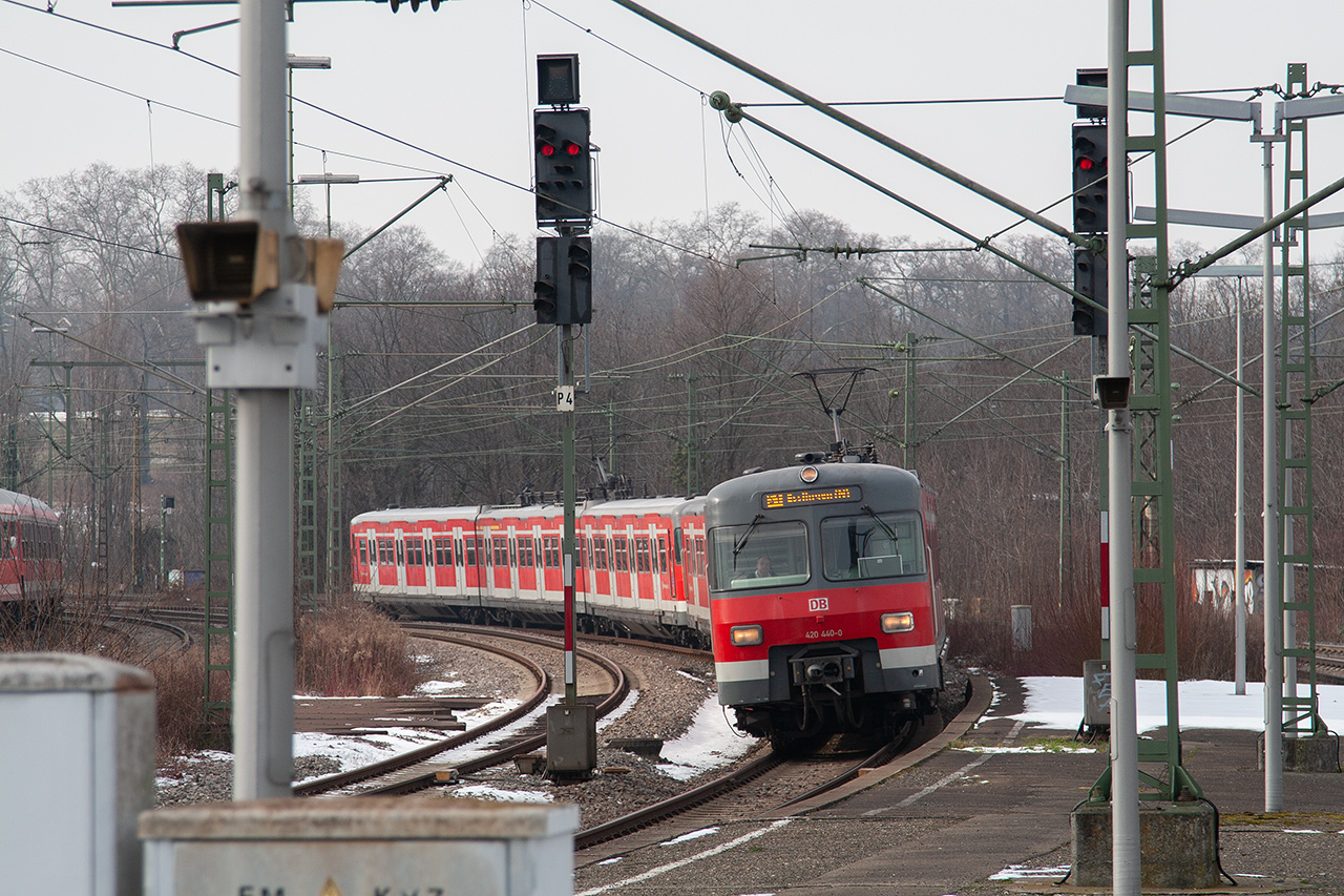 420 440-0 © Dirk Mattner