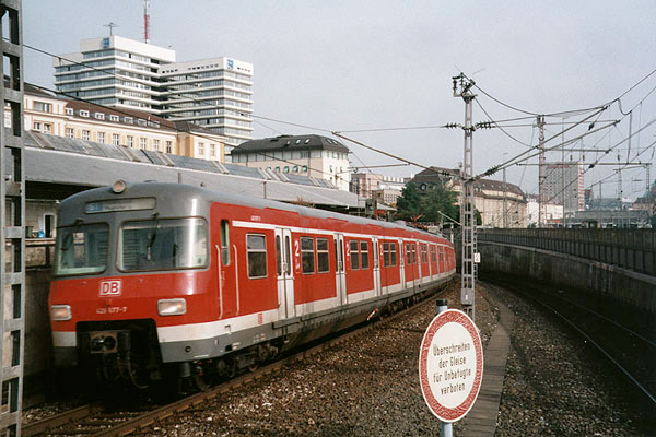 420 677-7