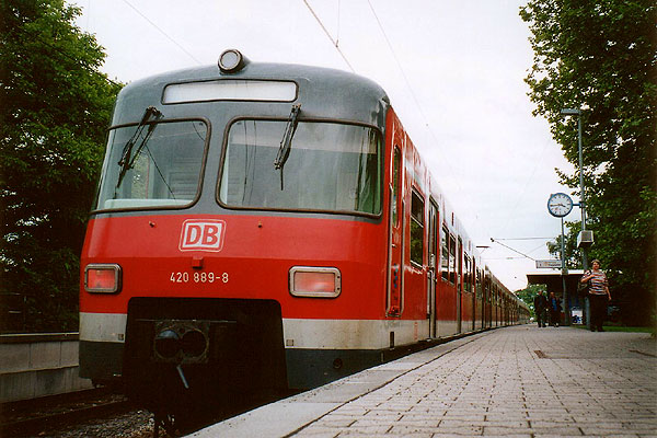 420 889-8