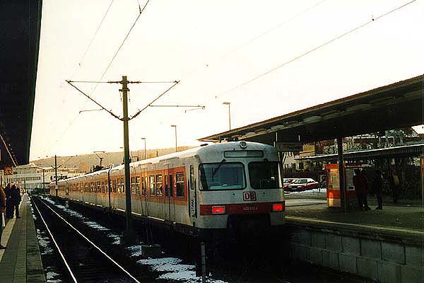 420 952-4